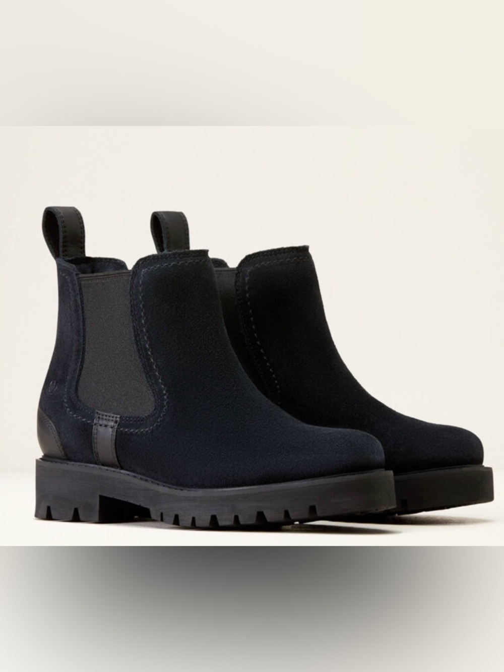 Ariat Women's Black Chelsea Lug Boots - 7.5